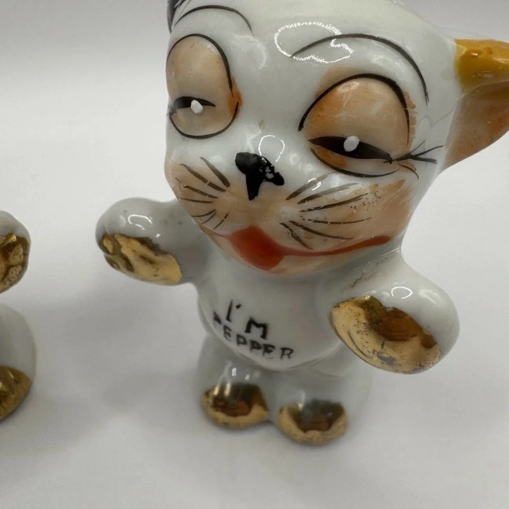 Vintage Cat Salt and Pepper Shakers I'm Salt I'm Pepper Gold Paws Japan Kitsch